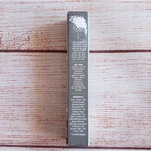 NIB Well People Organic Bio Extreme Lipgloss in Nudist .08 oz - Picture 3 of 6